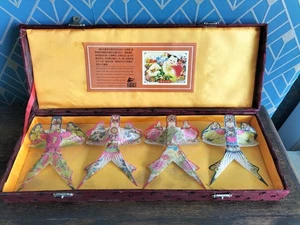 Raro mini aquiloni cultura popolare cinese Weifang set di 4 in scatola arte unica colorata - Foto 1 di 7