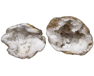 White Quartz Geode 146.3 grams. - Picture 1 of 2