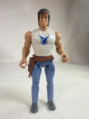 Boneco de ação Fire Power John Rambo Sylvester Stallone 1986 Coleco com cinto - Imagem 1 de 4