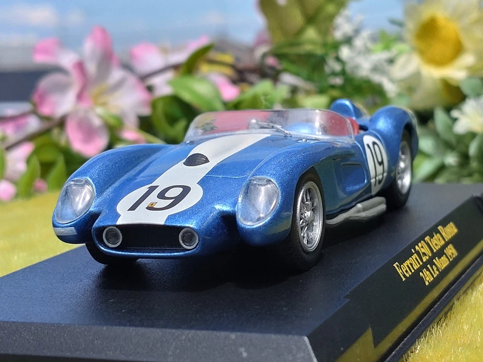 Le Mans 24h / Ferrari / 250 Testa Rassa / 1958 / 1/43 Diecast Car / PRC Foto 1 de 4