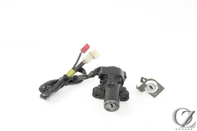 04-06 Juego de asientos con bloqueo de encendido Yamaha R1 YZF-R1 SIN llave Foto 1 de 4