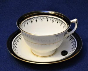 New AYNSLEY Fine China England Black & Gold Rings MIDNIGHT Set Cup & Saucer - Picture 1 of 4