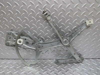 ⚙33392⚙ Регулятор переднего левого стеклоподъемника Mercedes-Benz W202 C180 - Изображение 1 из 4