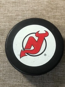 Disco de hockey New Jersey Devils  - Imagen 1 de 4