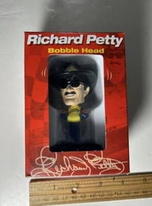 2002 Pop•Secret Richard Petty #43 3.5” Bobblehead NASCAR North Carolina Speedway - Picture 1 of 8