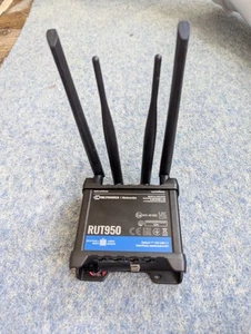 Teltonika RUT950 Dual SIM 4G LTE Wi-Fi Router & PSU & Antennas WITH USB C - Afbeelding 1 van 4