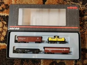 82521 / MARKLIN MINI CLUB 1:220 ECHELLE Z / 4 FREIGHT CARS. NICE! - Picture 1 of 3
