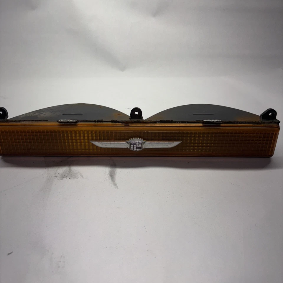 AMBER 80-89 CADILLAC FLEETWOOD DEVILLE BROUGHAM LÁMPARA DE ESTACIONAMIENTO ESQUINA DERECHA DERECHA DERECHA Foto 1 de 4