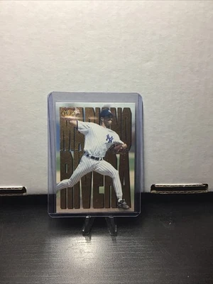 Colección Corona del Pacífico 1997 Latinos de las Grandes Ligas Mariano Rivera #LM-14 Foto 1 de 2