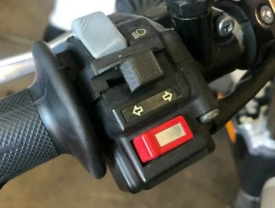 2x Yamaha TW200 XT250 WR250 intermitente intermitente interruptor botón palanca tapa Foto 1 de 3