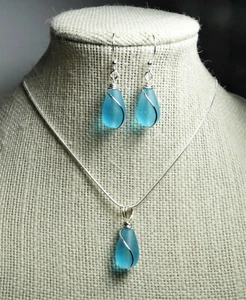 TURQUOISE BAY Cultured sea glass custom design teardrop wrapped set 20" necklace - Picture 1 of 2