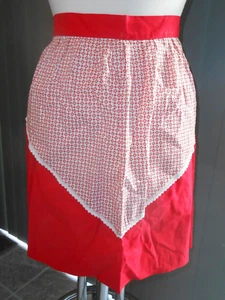 Vintage Apron Red White Floral Print Kitchen Collectibles Linens Cooking Retro - Picture 1 of 4