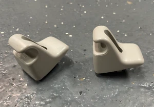 2004-2012 CHEVY COLORADO GMC CANYON OEM SUN VISOR CLIPS LS LT 04-12 05 06 07 08 - Picture 1 of 3