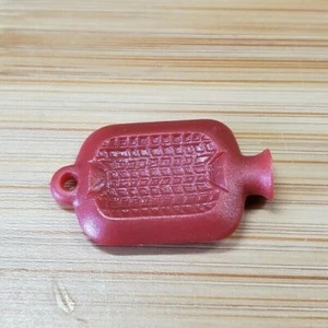 RC 1/10 Scale Toy Retro Hot Water Bag Rock Crawler Truck Garage Mini Accessories - Picture 1 of 3