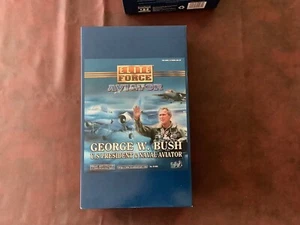 Elite Force Flieger: George W. Bush US-Präsident und Marineflieger Neu im Karton - Bild 1 von 6