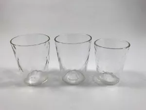 Vintage 3 SCHNAPSGLÄSER / JIGGER AUS MUNDGEBLASENEM GLASOPTIK - 3 verschiedene Designs - Bild 1 von 7