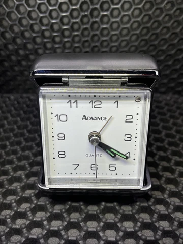 Vintage Modern Advance Travel Clock, Works USA Free Shipping Cover