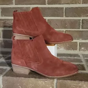 Gianni Bini Womens Red Suede Heeled Ankle Boot Bootie Size 10 - Picture 1 of 6
