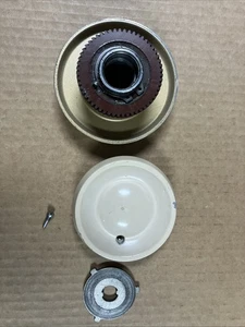 Original Singer Nähmaschine 500a Knopf Fliegenunruh & Kupplung & Unterlegscheibe - Bild 1 von 7