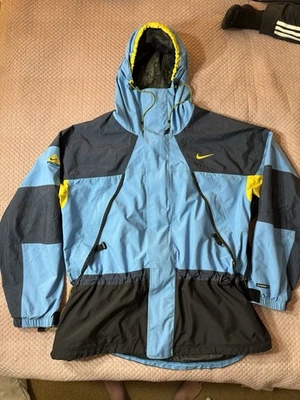 CHAQUETA VINTAGE NIKE ACG AZUL Y NEGRA STORM FIT ABRIGO CAPA EXTERIOR 3 GRANDE Foto 1 de 4