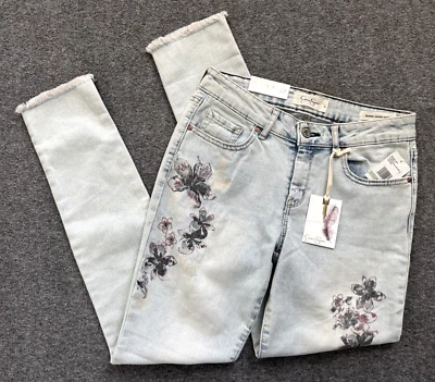 NWT JESSICA SIMPSON Plymouth Forever Rolled Ankle Painted Jeans - Women 27 x 28 - Image 1 of 4