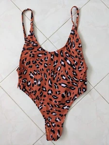 Fabletics Low Back High Cut Sides Noa Sexy One Piece Leopard Swimsuit Sz M NEW - Picture 1 of 12