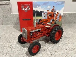 Universal Hobbies - Valmet 565 Tractor - 1:16 Scale - UH2620 - With Original Box - Picture 1 of 9