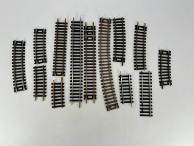 Atlas HO Scale Lot of (13) Various Sizes Curved/Straight Good Condition - Image 1 of 4
