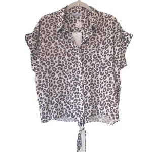 Top FATE Estampado Animal Leopardo Botón Cuadrado Frontal Manga Corta Corbata Frontal Mediana - Imagen 1 de 8