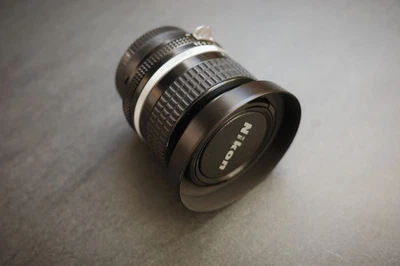 Lente Nikon Nikkor 24 mm 2,8 AIS MF excelente Foto 1 de 4