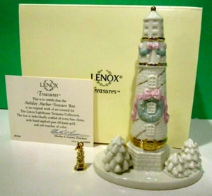 Faro LENOX HOLIDAY HARBOR TREASURE BOX (con encanto) -- NUEVO en CAJA con certificado de autenticidad - Imagen 1 de 8