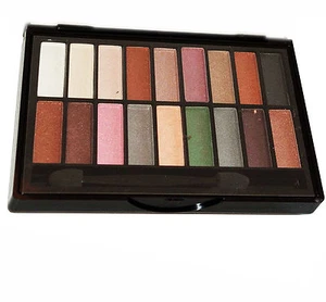 18 Matt & Shimmer Eyeshadow Set Taupe Peach Gold Pink Black Green Coral Silver - Imagen 1 de 3