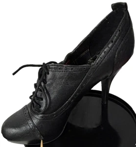 Fergalicious by Fergie | Oxford Heels Lace Up Wingtip Black Pumps Y2K Size 9.5 - Picture 1 of 16