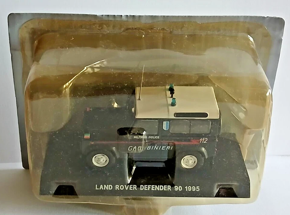 Die cast 1/43 Modellino Auto Carabinieri  - LAND ROVER DEFENDER 90 1995 - Immagine 1 di 1