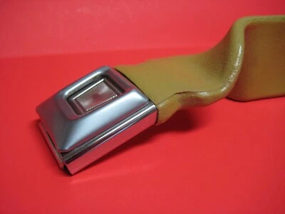 1977 - 1979 Lincoln Mark V Seat Belt Receiver Ford Right Side Passenger Foto 1 de 4