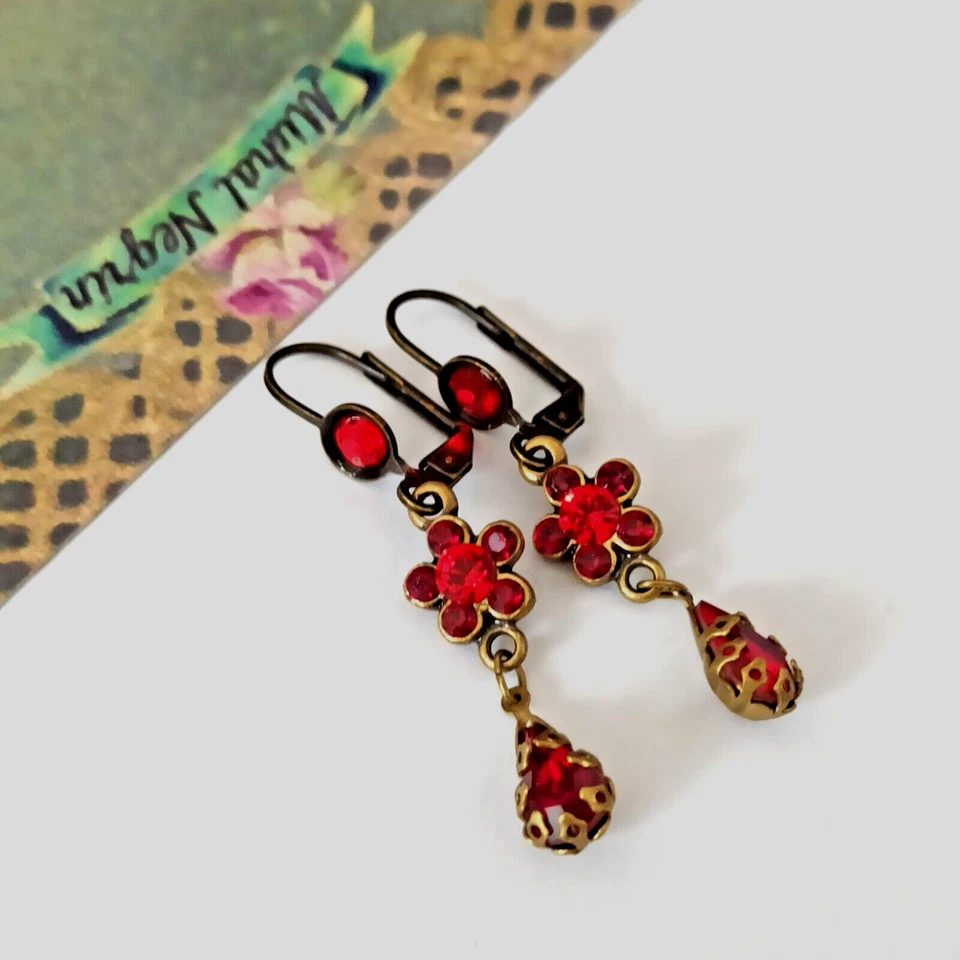 Pendientes Michal Negrin delicada flor roja con cristales de Swarovski regalo delicado Foto 1 de 4
