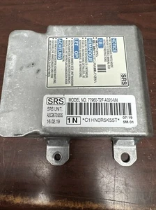 HONDA ACCORD SRS CONTROL MODULE UNIT PN: 77960-T2F-A020-M4 (P) - Picture 1 of 3