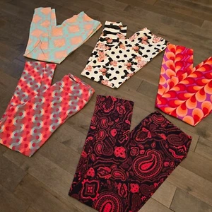 LuLaRoe Leggings Bundle – 5 Pack – Tall & Curvy (TC) – Red Southwestern Floral! - Picture 1 of 14