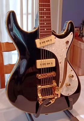Jay Turser electric guitar, Mosrite style, with case - Image 1 of 4