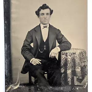 Foto Tintype uomo ben vestito con ottimi capelli - Foto 1 di 4