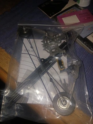 Mini juego compuesto de arco y flecha Foto 1 de 2