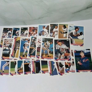 1993 Topps Cleveland Indians Team Set 24 Cards Thome Lofton Belle Mesa Vintage - Picture 1 of 4