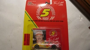 RACING CHAMPIONS 1996 CHAMPION, #5 TERRY LABONTE KELLOGG'S WITH CARD AND STAND - Picture 1 of 3