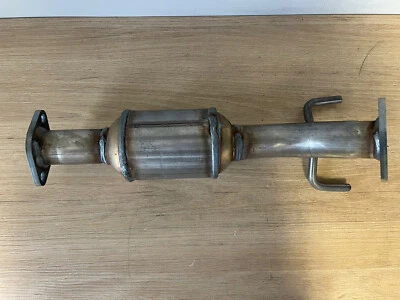 Convertidor de ajuste directo de emisiones AP 644145 para Chevrolet Sonic 12-15 1,8 L-L4, nuevo Foto 1 de 4