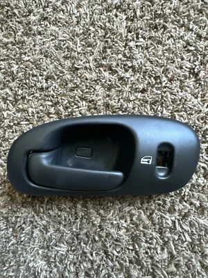 Front Interior  Passenger  Door Handle  98-04 Dodge Intrepid, Chrysler Concorde - Image 1 of 4