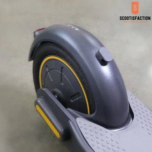 Repuesto de guardabarros trasero para scooter eléctrico Ninebot Max G30 - Imagen 1 de 5