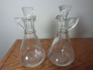 2 Vintage Hazel Atlas Decanters Oil /Vinegar Cruets with Stoppers