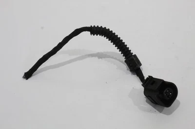 Audi A5 Cabriolet 8F B8 4 Pin Wiring Connector and Short Length of Wire - Image 1 of 4