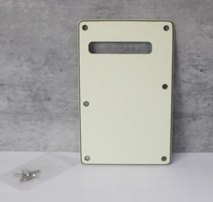 Montreux Guitars Tremolo Cover Back Plate for USA/MIM Strat Parchment 3 Ply - Picture 1 of 7