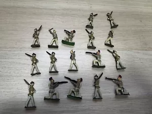 17 - Vintage Small Lead Toy Soldiers - Homecast - Picture 1 of 12
